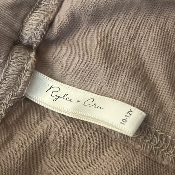 Rylee + Cru Knit Khaki Pull On Shorts Size 10-12 - Picture 4 of 6